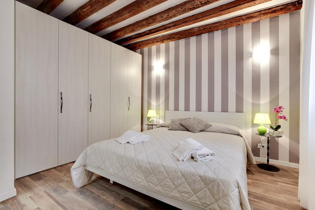 Ca' Della Darsena - Arsenale By Wonderful Italy Apartment Venice Exterior photo